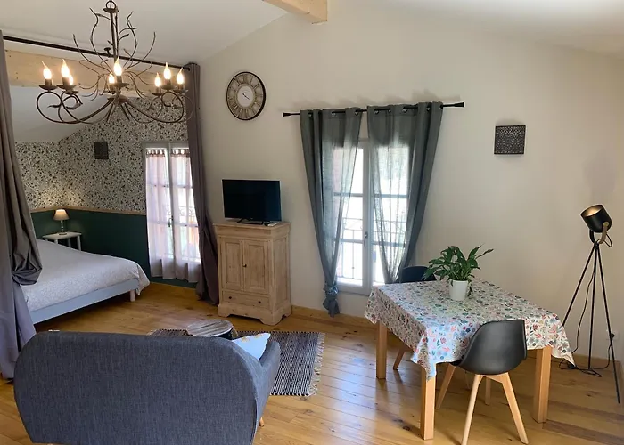 De Campagne - Vue Jardin- Piscine